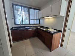 Volari (D10), Condominium #633674141